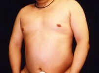 エロ漫画 同人 レビュー 天鹿 | 岡田ひなの】。］27歳の美女が初めてのH撮影で何度もイキまくる。【エロ動画 天鹿】
