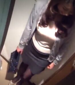 【四十路×スレンダー人妻】超美魔女sss級熟女が激しく突かれて激ファック！ 【ガチナンパ】【天鹿】