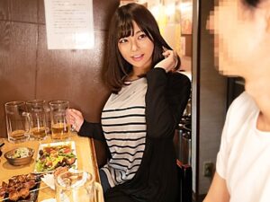 美人妻を酔わせたら〚美人妻が美巨乳を揉みしだきクンニでイク♫人妻のフェラテクを盗撮しながら見せる浮気エロ動画が流出。【天鹿】