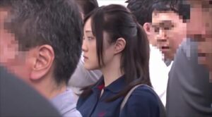 痴漢のローター攻撃に「美少女」少女は徐々に膝を曲げ抵抗できなくなる。【エロ動画 天鹿】