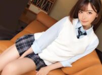 エロ漫画 同人 レビュー 天鹿 | 恥じらい：恥ずかしがり屋で、部屋でペニスを扱いたり舐めたりするのが恥ずかしい少女が、黒いパンストを破いて柔肉に挿入する。【天鹿】