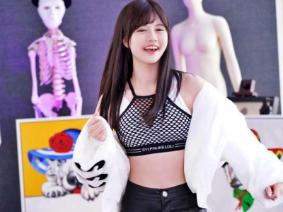 姫野リナ】。］キュートな現役DANCERが色白おっぱいを舐めまわし、手マンでイカせ、バキュームやフェラでイキまくる初アダルトビデオ。【エロ動画 天鹿】
