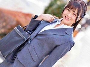 セクハラインタビュー：メディアタレント志望の高級JDが生挿入！乳首を摘まんで舐め、クリトリスにキスしていじり、フェラして性交！【エロ動画 天鹿】