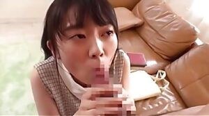 ウブで可愛い女の子が明るい場所で「乳首」をするのは初めて、服を全部脱いで初収録で生ハメ中出し、初めてのチンコ挿入で激イキしばらくして！【エロ動画 天鹿】