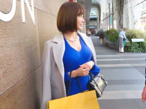 【人妻ナンパ】のどかな二子玉で独特のスケベボディー奥様！ 「いやぁ……気持ちいいですか？ 』smにハマった妻との楽しい展開笑【エロ動画 天鹿】