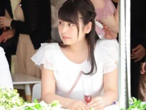 〚reverse magic mira 1〛清楚な素人娘が外から丸見えのmm号で乳首やクリトリスをいじり倒す♬♬フェラ顔をみんなに晒して生セックス【エロ動画 天鹿】