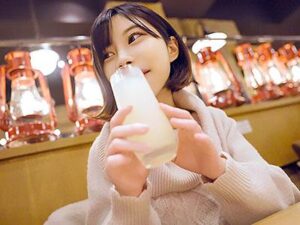 【素人】純白ミニマム神ボディの肉食系jd！美乳と美尻を愛撫し、激しい指マンで卑猥な水音を響かせる！【エロ動画 天鹿】