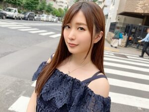 素人】オフショルダーのハンサム美女がフェラ＆パコパコ、フィニッシュは顔射。【エロ動画 天鹿】