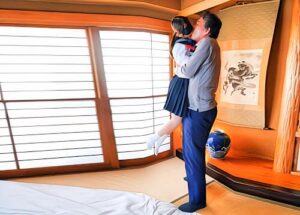 147cmの小柄な女の子が拘束され、大きなチンコを中出しされて犯される、とても短くて甘い映像だ！【エロ動画 天鹿】