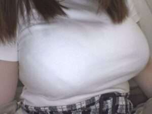 Jcupの美女が恥ずかしがりながらもHな撮影を満喫し、何度も痙攣しながら絶頂を迎える……。【エロ動画 天鹿】