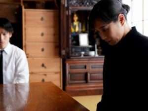 実の子ではない」と言い放った息子に激しく犯されながら、母親は絶頂を迎える。【エロ動画 天鹿】