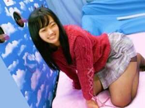 <マジックミラー号>美巨乳の可愛いロリギャルが彼氏のチ○ポ当てに失敗！ザーメンかけられ生中出し。【エロ動画 天鹿】