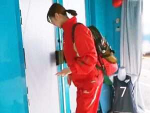 マジックミラー号】明るくて可愛いギャルが犯されまくるエロ動画！素人ポルノ】。］ピンクロリータがアソコをガンガン貫かれて犯されまくる！【エロ動画 天鹿】