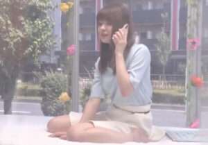 素人激写企画 スレンダー巨乳美少女JDが紹介せずには帰れない部屋で巨根を挿入される！【エロ動画 天鹿】