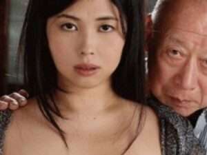 鞭打たれた美女が老人との激しいプレイで興奮し、強制的に連続昇天させられる。【エロ動画 天鹿】