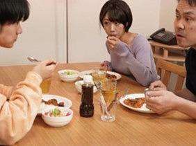 人妻NTR］エロい兄嫁に逆らえなかった...。襲われ、ヤラれ、生ハメされながら思い出しオナニーする義妹！【エロ動画 天鹿】