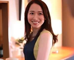 人妻NTR］”奥まで当たってる…♥”夫の粗チンしか知らないニート妻が巨根男と不倫！巨根男に膣奥を貫かれ絶頂！【エロ動画 天鹿】