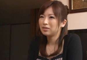 《若妻》「やめてぇ！」スレンダーボディで巨乳の美人若妻が夫の出張中に夫の部下とセックスを強要される。【エロ動画 天鹿】