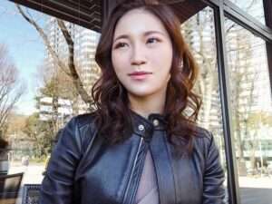 一流企業に勤める美人妻が、会社重役の夫に欲求不満を募らせ、男優のチンコと不倫したいと言い出す。【エロ動画 天鹿】