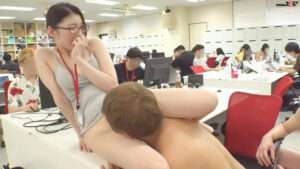 【新作 エロ動画】裸の缶箱野球拳 鈴木舞乃 流通部2年【DUGA】