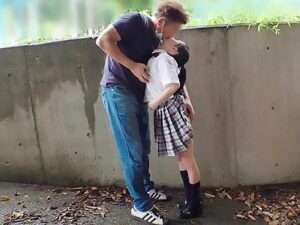 露出×青姦】。］超絶美女が自然の中で激しいセックスで絶頂体験！最後は外でやっちゃいましたwww【エロ動画 天鹿】