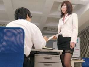 美乳の美女が痴漢に遭い、好き放題に体中を嬲られながら昇天を繰り返す羽目になる！【エロ動画 天鹿】