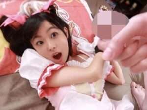 【近親相姦】巨根ニート兄が可愛い妹にコスプレを強要してレイプ！嫌がっていたが巨根の快感にハマってしまうw【エロ動画 天鹿】