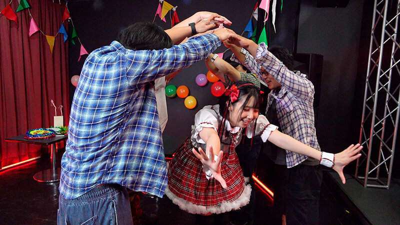 【新作 エロ動画】おじさんの童貞純情物語 恋する地下アイドル【DUGA】