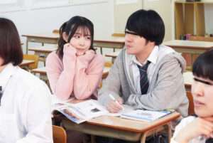 【新作 エロ動画】萌え袖手コキでこっそり何度も射精させる小悪魔J系2【DUGA】