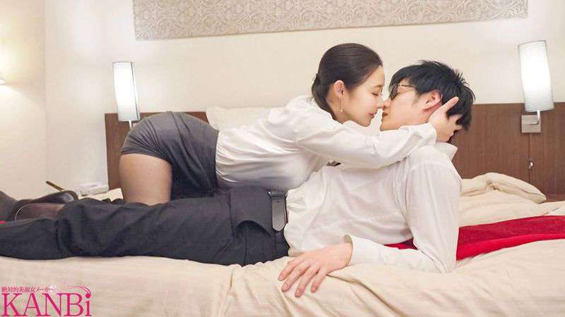 【独占 エロ動画】豹変した女上司に痴女られ中出し搾精され続けて…