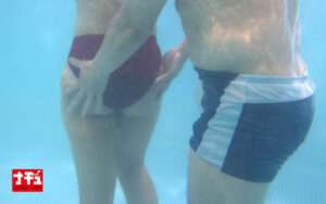 【独占 エロ動画】日焼けあと美少女プール羞恥 巨乳ビキニ娘