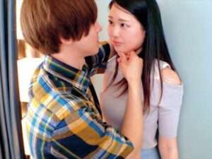 [素人ナンパ】純情可憐な女子大生がイケメンの誘惑に膣内を誘惑される。我慢できずにセックスしてしまう！【エロ動画 天鹿】