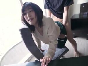色白でスレンダーなエロボディだが、フェラや手コキが大好きなセックスに貪欲な淫乱エロ娘！【エロ動画 天鹿】