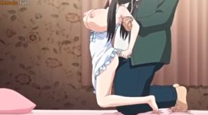 凶悪なピストンを持った太った野郎が、女子学生を激しく、変態的に刺している！【エロ動画 天鹿】