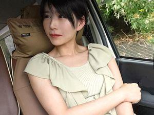 <素人＞39歳！色白ショートカットの清楚な人妻熟女がAV出演！スレンダーで貧乳エロ妻の肉体を不倫セックスで貪り尽くす！【エロ動画 天鹿】