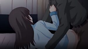 痴漢が暗い部屋で女子学生を襲う！無理やり服を脱がせ、寝ている彼女の背中に挿入。【エロ動画 天鹿】