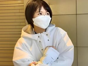 素人ナンパ師：マスクを脱いでも可愛い清楚系美少女！彼氏に怒られちゃう…」と言いつつも裏切り痙攣潮吹き絶頂!【エロ動画 天鹿】