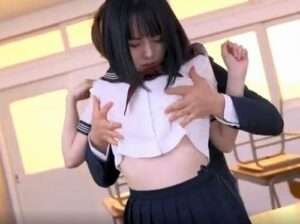 制服JK】。］クラスで一番可愛い生徒がノーブラ巨乳で誘惑してきた…。気づけば揉みしだき、狂ったように腰を振る新婚担任教師【エロ動画 天鹿】