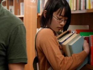 罪の意識から、レイプ犯のすべてを重く受け入れてしまう地味なメガネの美少女！次第に抵抗は消え、犯される彼女の心は重くなり始める…。【エロ動画 天鹿】