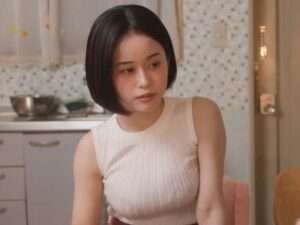 ミナモ】｜電子書籍で漫画(マンガ)を読むならコミック.jp巨乳美人人妻がおじさんドライバーにフェラチオ！【エロ動画 天鹿】