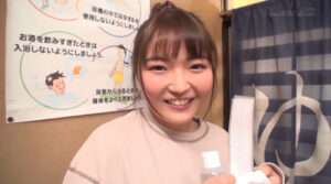 【新作 エロ動画】舞ちゃん タオル一枚で男湯に入りたい？【DUGA】