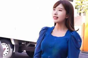 人妻ナンパ】。］くすぐったいチ○ポを根元まで揉みしだく！母性で優しくリードしてくれるエロさ抜群の素人妻！【エロ動画 天鹿】