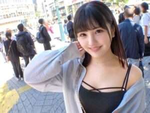 キュートな美乳がチンコに激しく犯されて震え上がる！巨根で激しく犯され、アイドルスマイルがエロ顔に変わる！キュートでワイルドな彼女の姿に興奮せずにはいられない！♡♡♡♡【エロ動画 天鹿】