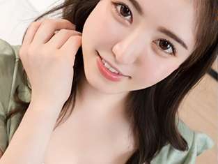 色白美人妻の秘密】。］色白肌の秘書妻が他人棒にベロベロ溺れる！夫以外のチンポに翻弄される敏感ボディ♡淫らな夜！【エロ動画 天鹿】
