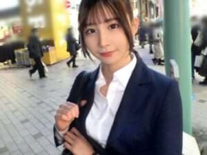 パンストOLの誘惑：スーツ姿の美脚OLをナンパ！黒パンストを破り、ムチムチのお尻をバックから突く！仕事帰りのストレスをエロピストンで吹き飛ばせ！【エロ動画 天鹿】