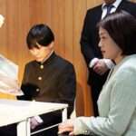 エロ漫画 同人 レビュー 天鹿 | 顔もやることも不気味すぎる邪悪な老人に監禁されたトラウマから、逃れられない骨格の損傷。【エロ動画 天鹿】