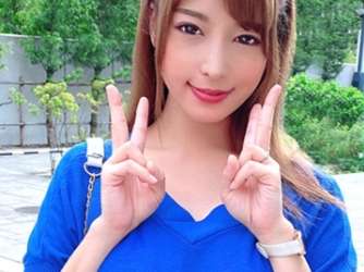 淫らな人妻の危険な情事】"夫だけでは満足できない..."ムラムラした人妻が見知らぬ男のチンポに夢中！夫のチンポでは満足できないほどチンポに夢中！禁断の快感にヨガるスケベ妻は淫乱プレイ！【エロ動画 天鹿】
