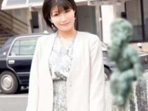 [若い妻が火で遊ぶ]「私の夫は十分ではありません…」イライラした痴女の妻は他の誰かのペニスに夢中です！女は完全に開いており、喜びを求めており、彼女は猫を濡らして浸している間、彼女は絶頂【エロ動画 天鹿】