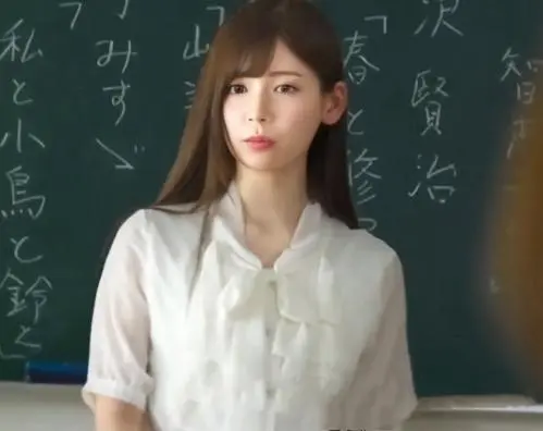 <女性教師レイプ>彼女がいつも違反したかった美しい先生の弱さを保持し、「中に止めてください…」【エロ動画 天鹿】