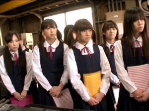 JKレイプ☆集団工場見学で仲間とはぐれた制服ロリ娘を鬼畜ハードレイプ陵辱！おっぱいを揉みしだき、声を我慢して無理矢理セックス！【エロ動画 天鹿】